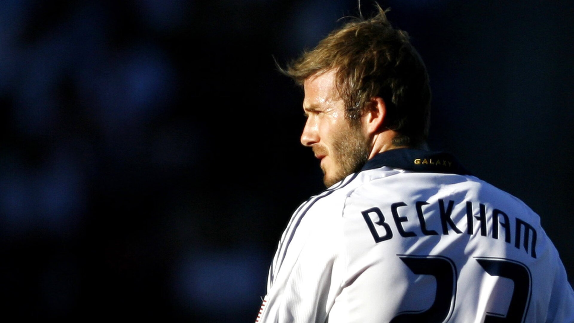 -球迷是否会因球员频繁转会而流失信任，球迷会踢球吗